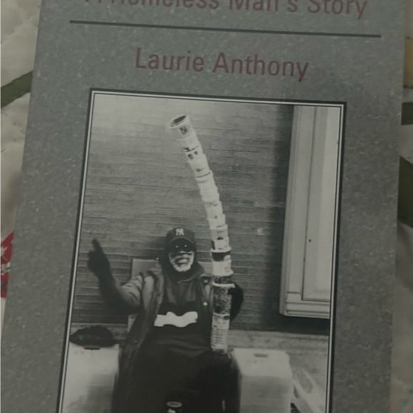 Books homeless story NYC - Picture 3 of 7